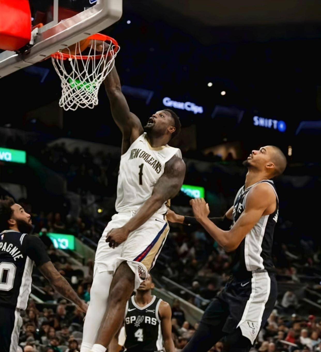 九游体育官网-风云突变休斯敦火箭今晚伤情更新,NBA常规赛版图或变,气氛紧张,数据趋势出现新变化的简单介绍